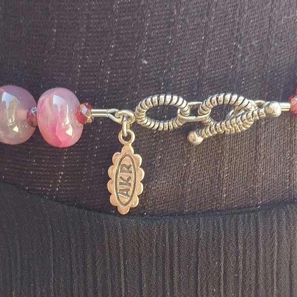 AKR Amy Kahn Russell Pink Agate Necklace - Picture 5 of 7